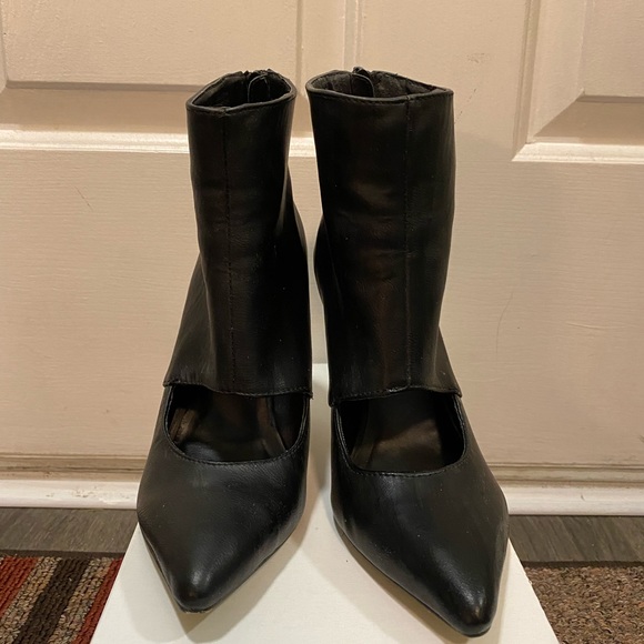 Black Cut Out Booties! - Picture 2 of 3